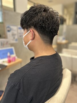 ウィスタリアフィールドプランシュ(WISTARIA FIELD-PLANCHES) ツイストスパイラルパーマ