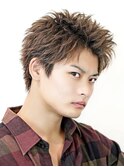 刈り上げなしアッシュブラウンスパイキーショート