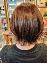 アリュー(allu) ショート外ハネ