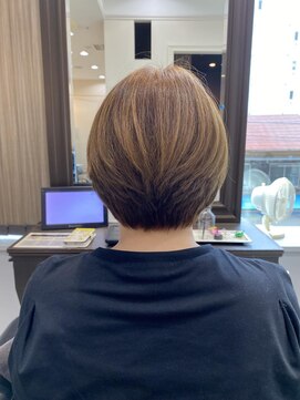 ヴィサージュクオン(VISAGE Quon) 時短スタイリング上品ショート