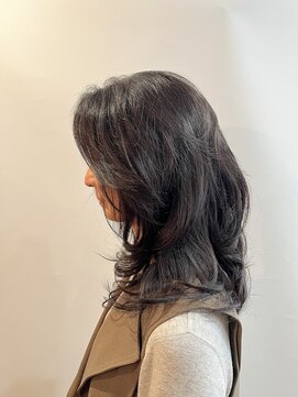 くせ毛を活かすロングレイヤー　NYドライカット