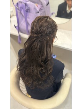 ミリー(Milly) ハーフアップ