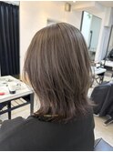 ベージュカラーブラウンベージュレイヤーカットくびれヘアウルフ