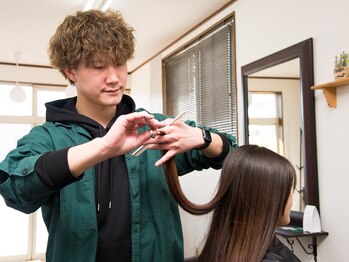 サン(SUN)の写真/店長が仕上げまで担当！3席小型サロンでリラックス＆似合わせスタイルを提案♪(37文字)