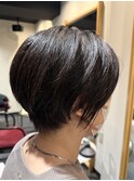 ショートボブ