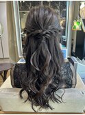結婚式・お呼ばれにおすすめ上品ハーフアップ