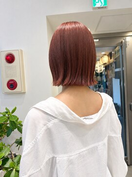 キミトヘアデザインアンドスパ(Kimito Hair design&spa) 赤みブラウン×切りっぱなしボブ｜大人の艶髪ミディアム