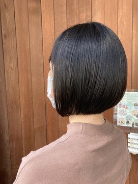 ケースプラスグリーン(CASE+GREEN) ◎前下がりボブ