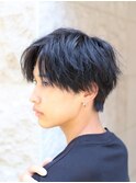 ナチュラルツイストセンターパートウルフショートコンマヘア