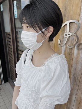 バンビ プライベート サロン(Bambi private salon) 前髪あり*コンパクトな耳掛け丸みショート＊Bambi松平愛