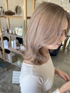 アンボス(Ambos) ミルクティーベージュ