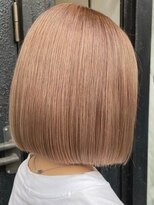 カムジーヘッドカミノウラ(COMEGHEAD KAMINOURA)&nbsp;ミルクティーベージュ切りっぱなしボブブリーチダブルカラー韓国