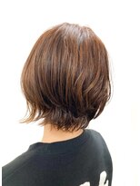 黄ぐまくん美容室 ショート レイヤー ボブ