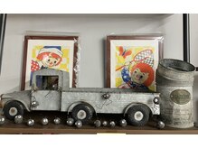 スマイル美容室の雰囲気(色々好きなものを飾っています(^^))