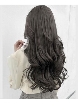 ディスオモテサンドウ 表参道(This OMOTESANDO) ★