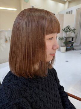 ラ ポルト ドゥ サワ(La Porte de SAWA) 長野市美容室/透明感ミルクティーブラウン切りっぱなしボブ