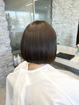 ルーツ ヘアデザイン(Roots hair design) ULTOWA艶髪グレイカラー