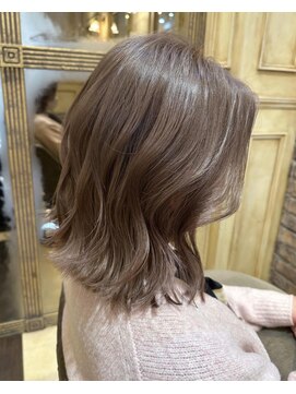 アルティナ(artina) ウォームブラウン/ミディアムレイヤー/ミルクティーブラウン