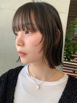 アビー(ABBEY) 大人ボブ切りっぱなしボブレイヤーボブ外ハネボブくびれボブ