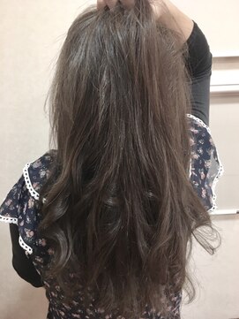 アグレアーブル カーキアッシュ