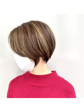 エストアール フクオカ 福岡博多店(est-r. Fukuoka) ショートヘア/くびれショート/ハイライト/ベージュ/博多