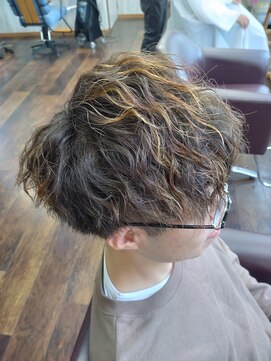 リスキーズ(RISKY'S) ハイライト×ツイストスパイラルパーマ