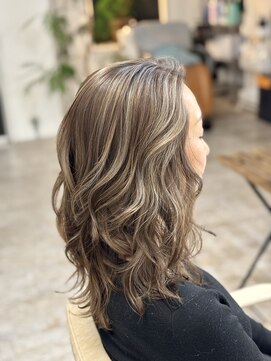 ヤマシタ(YAMASHITA) ハイライト+ダブルカラー