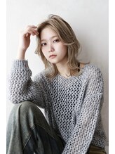 メノン 茨木店(Menon)&nbsp;イメチェン！レイヤーボブ　ミニウルフ　ホワイトブロンド