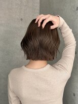 ヨーク(YOKE)&nbsp;ミディアムボブ大人ボブマロンベージュくすみベージュ