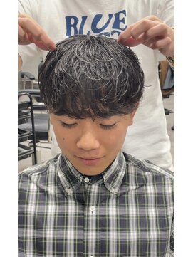 ササ(33) 波巻きシャドウパーマ