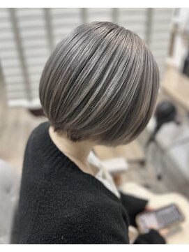 ラウラアンドロー(LAURA&RO) ダブルカラー/ケアブリーチ/インナーカラー/ベージュ【塚口】