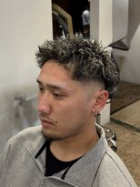ザデイ カットアンドカルチャーショップ(THE DAY CUT&CULTURE SHOP)&nbsp;ハイライトツイストショート【スキンフェード】