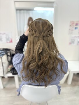 ホワイト(White) 編み込みハーフアップ♪