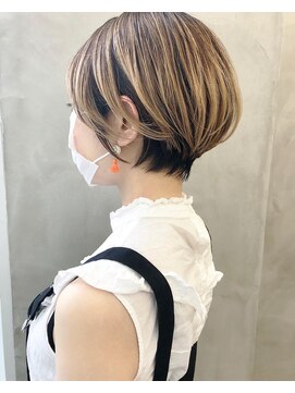 ソーコ 渋谷(SOCO) *【SUN】ハイライト耳かけ丸みくびれショート