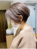 愛され大人ショートボブ・前髪長め・アッシュベージュ【BISA】