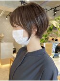 大人かわいい 前髪ありショートボブ ペールベージュ 髪質改善