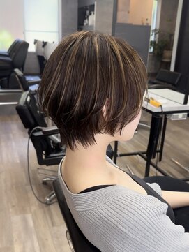 ヴィフ 大船(VIF) ショートヘアショートボブカットハイライトカラーケアブリーチ