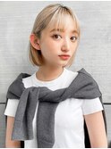 アッシュベージュオリーブアッシュフルバング切りっぱなしボブ
