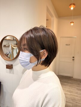 アルトル 池袋(altru) ◇大人可愛い30代40代50代白髪ぼかしショートボブくびれショート