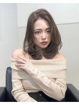 ヴェイン 渋谷(vain)&nbsp;ミディアムヘア小顔似合わせくびれレイヤーカット暗めカラー渋谷