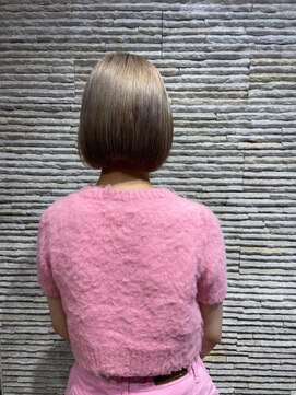 ビスイル 秋葉原店(Vis ill) ハイライト透明感ミルクティーベージュレイヤー丸みボブベージュ