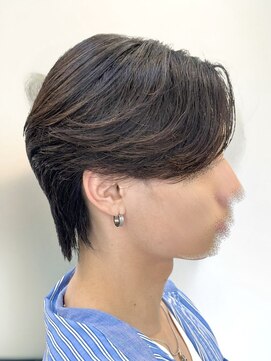 ビッケメンズヘア(Vicke Men's hair) ニュアンスパーマセンターパートメンズパーマメンズサロン韓国