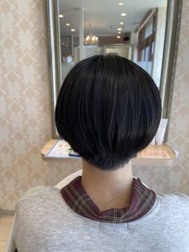 シュガー 仙台宮城野区(&Sugar) 襟足が浮く人必見!学生さんに人気のスッキリ刈り上げショート