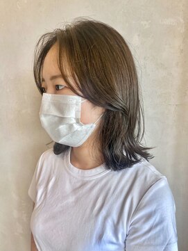 ベルビアンカ(Belle BIANCA) Belle BIANCA オリーブグレージュ/流し前髪/鎖骨ミディ byYukiho