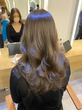 ジーナ セントラル銀座(Zina) ツヤ髪＊モカグレージュ＊大人かわいい巻き髪【ZinaCENTRAL】