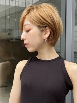 ロビー 表参道(ROBBY) 丸みショート／アッシュベージュ／表参道／30代40代50代