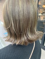 オーガニック アトリエ 大宮(organic+atelier)&nbsp;20代30代40代大人かっこいいハイライトブリーチ無造作ミディ