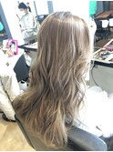 王道ベージュレイヤースタイル