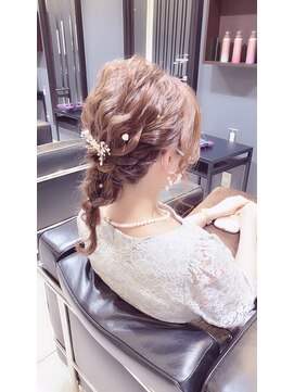 アイディー ヘアメイク(iDhair&make) ルーズ編み下ろし