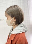 内巻きボブグレージュカラー